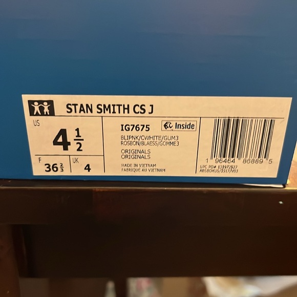 Girls Adidas Stan smith shoes pink 4.5 new with tags - Picture 3 of 4